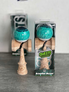 Sweets kendamas France Kendama Bryson Lee ocean vague surf surfer surfeur hawaii hawai serpent white blanc amped shape new nouveau freestyle bilboquet juggle kenflip stall BRANDON meyer glace ice hockey 